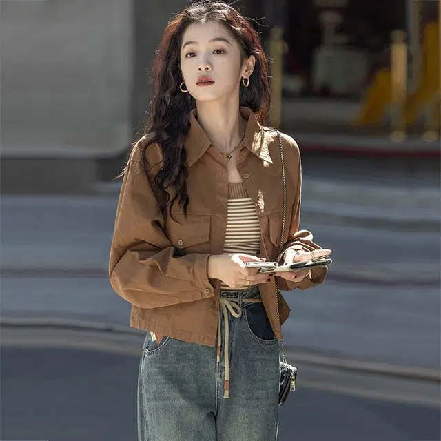 玉儿恋 设计感复古短款纯色夹克外套 女款