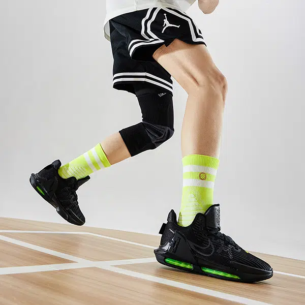 Stance 1