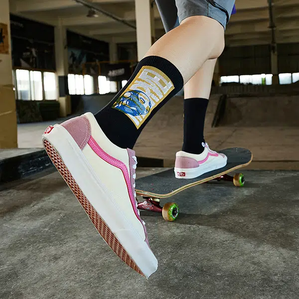 Stance x MARVEL LOGO 1