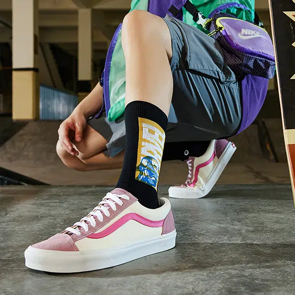 Stance x MARVEL LOGO 1