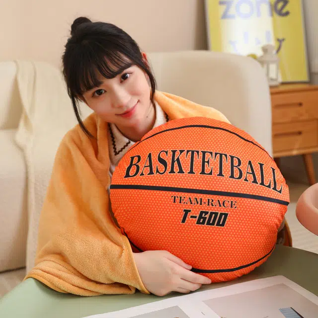 爱冰清 创意卡通篮球抱枕 三合一暖手毯子 车载便携布偶 玩偶 毛绒公仔