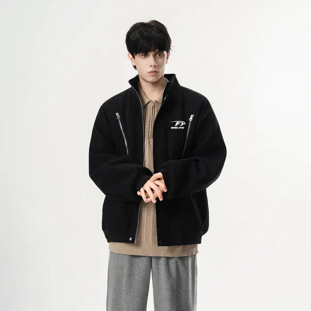 冰飞 美式高街不规则分割线小众设计侧边条纹码字母印花毛呢纽扣领口防风保暖休闲宽松立领厚款夹克 男女同款