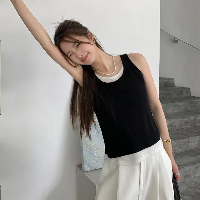 犸凯奴 薄款天丝设计感圆领柔软亲肤遮副乳假两件外穿上衣无袖背心 女款