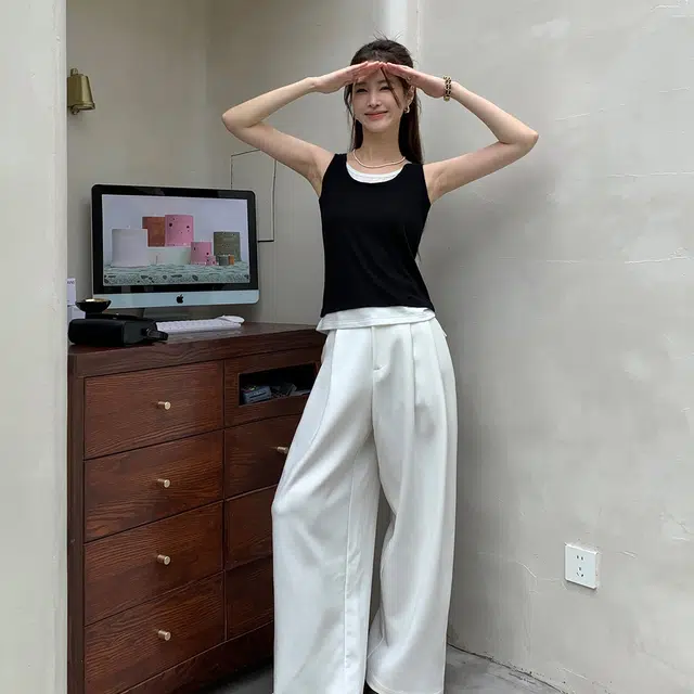 犸凯奴 薄款天丝设计感圆领柔软亲肤遮副乳假两件外穿上衣无袖背心 女款