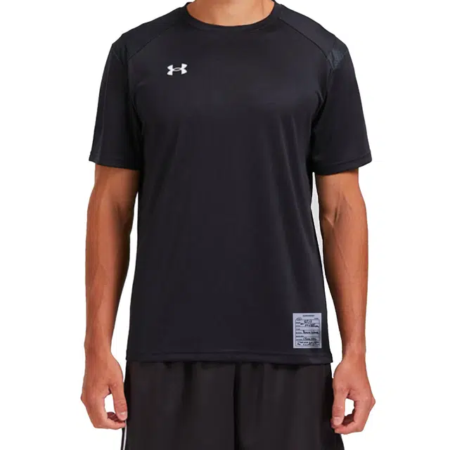 Under Armour T