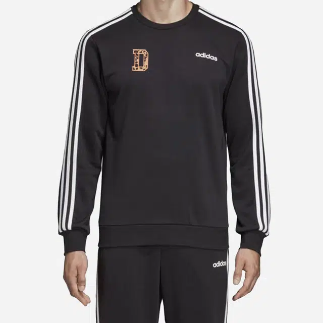adidas DD