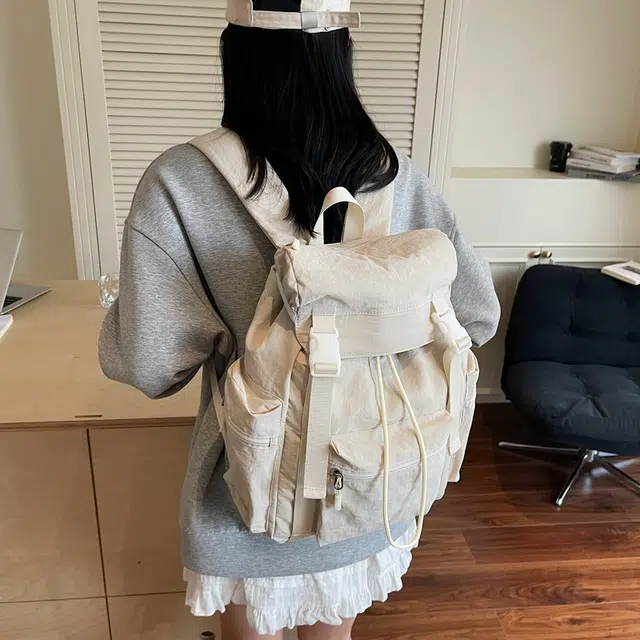 如意士 时尚简约百搭气质高颜值学院风 尼龙 双肩包 常规 男女同款情侣款 多色