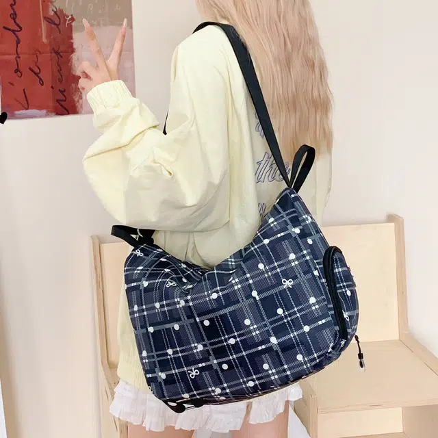 如意士 小清新蝴蝶结印花高颜值通勤包 尼龙布 单肩包 常规 女款 黑色/卡其色/蓝色