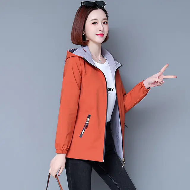 缪斯的诱惑 两面穿时尚潮流洋气减龄百搭多功能一衣两穿挺括适中柔软舒适户外运动防风保暖休闲冲锋工装软壳衣双面穿长袖外套连帽夹克  女款