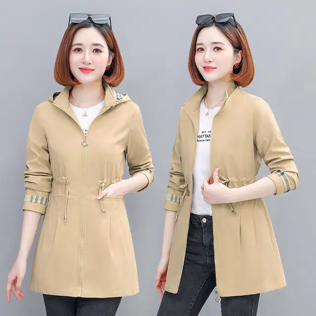 缪斯的诱惑 经典款式都市潮流舒适防风长袖立领连帽夹克运动软壳衣户外休闲优雅百搭简约大方轻盈保暖中长款收腰修身显瘦时尚风衣外套 女款