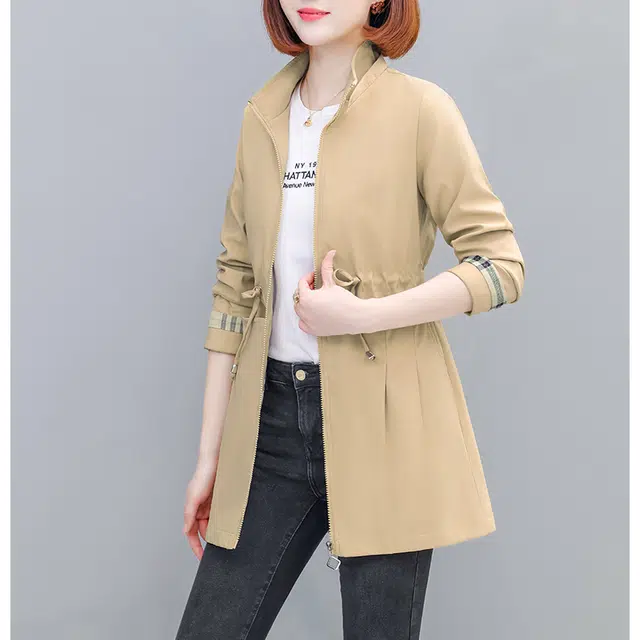 缪斯的诱惑 经典款式都市潮流舒适防风长袖立领连帽夹克运动软壳衣户外休闲优雅百搭简约大方轻盈保暖中长款收腰修身显瘦时尚风衣外套 女款