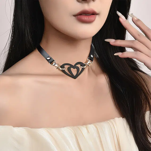 NOME chocker PU