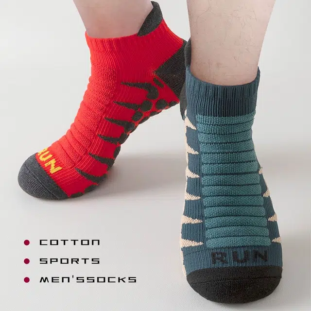 巴塞罗那足球俱乐部 舒适透气防滑耐磨吸汗亲肤 日常休闲运动健身跑步袜 男款 组合装