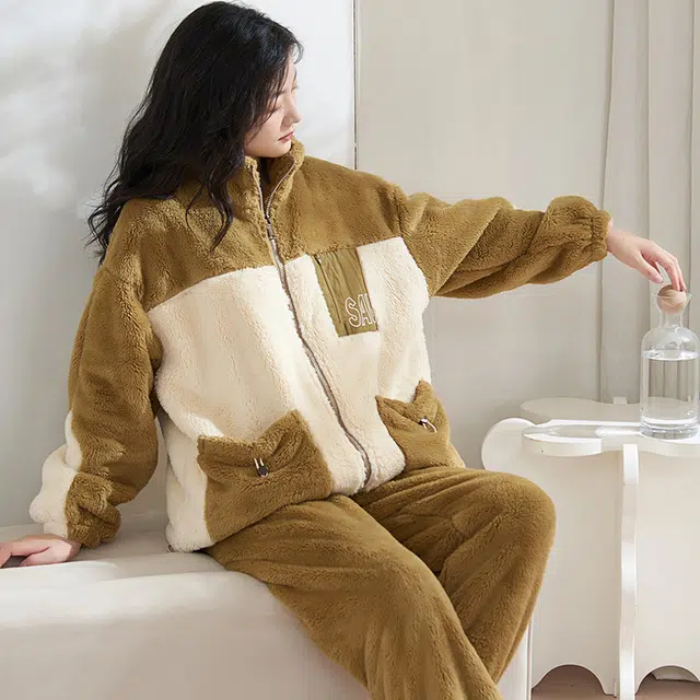 小情歌 家居服睡衣 珊瑚绒保暖睡衣女秋冬家居服女冬季高领长袖长裤女士家居套装 女款 亚麻色