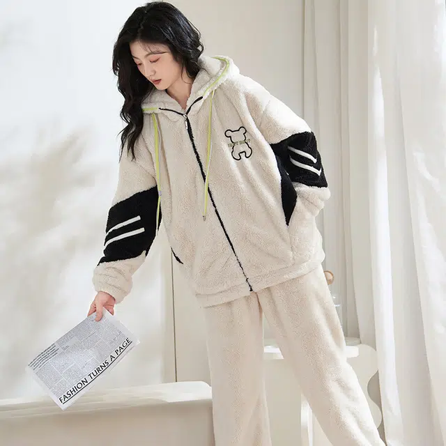小情歌 家居服睡衣 珊瑚绒保暖睡衣女秋冬家居服女冬季大码长袖长裤女士连帽家居套装 女款 黑白拼色