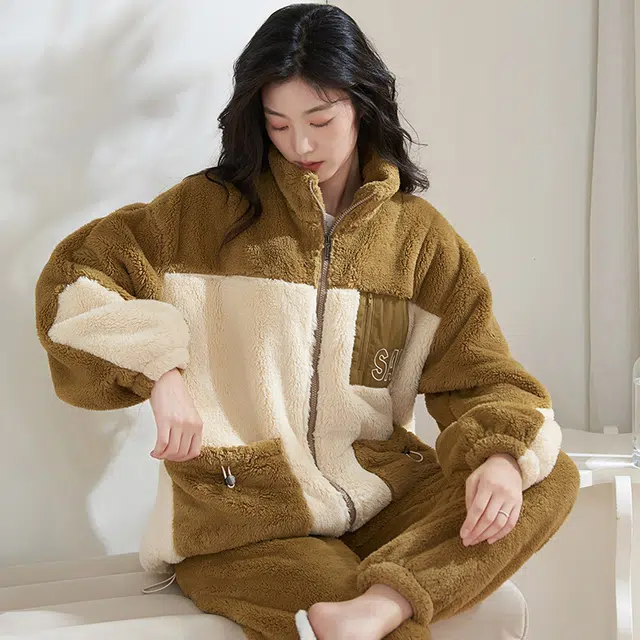 小情歌 家居服睡衣 珊瑚绒保暖睡衣女秋冬家居服女冬季高领长袖长裤女士家居套装 女款 亚麻色