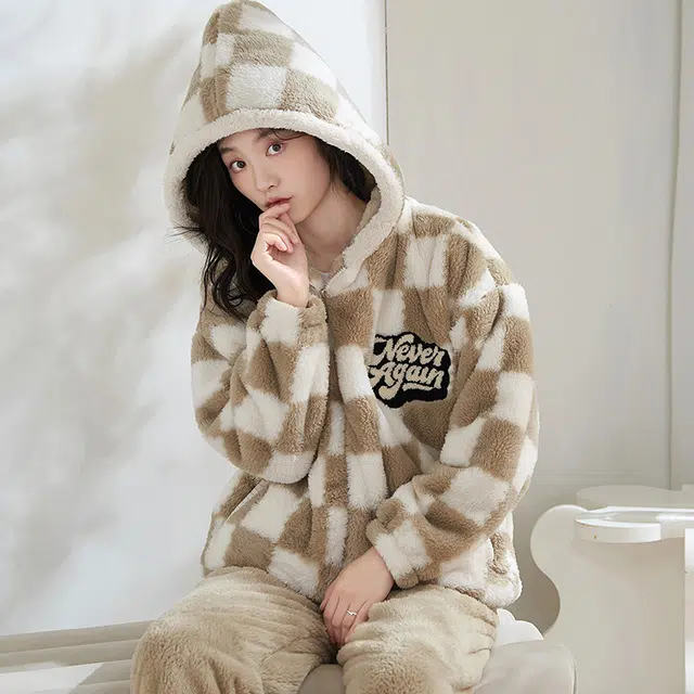 小情歌 家居服睡衣 珊瑚绒保暖睡衣女秋冬家居服女冬季大码长袖长裤女士连帽家居套装 女款 黄白格
