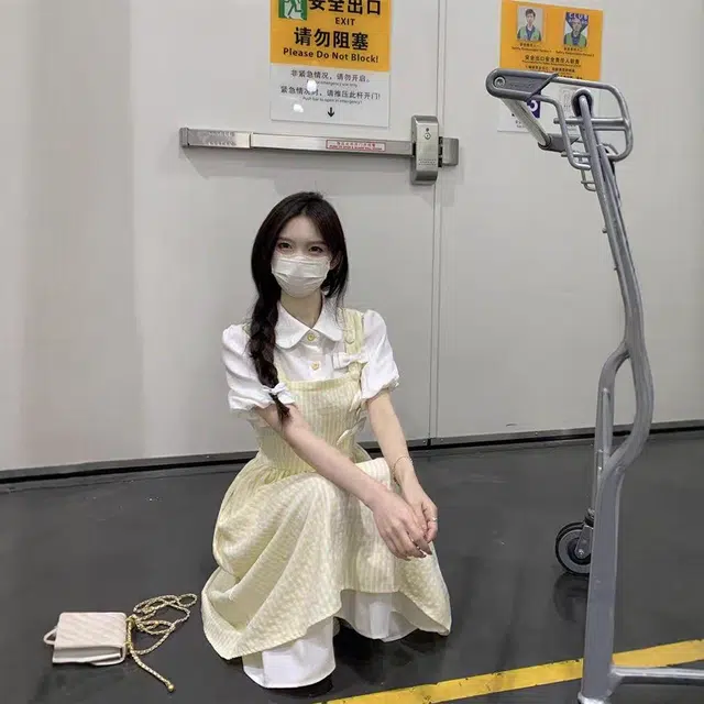 珠蒂美 学院风甜美蝴蝶结假两件收腰显瘦拼接气质百搭短袖连衣裙 女款