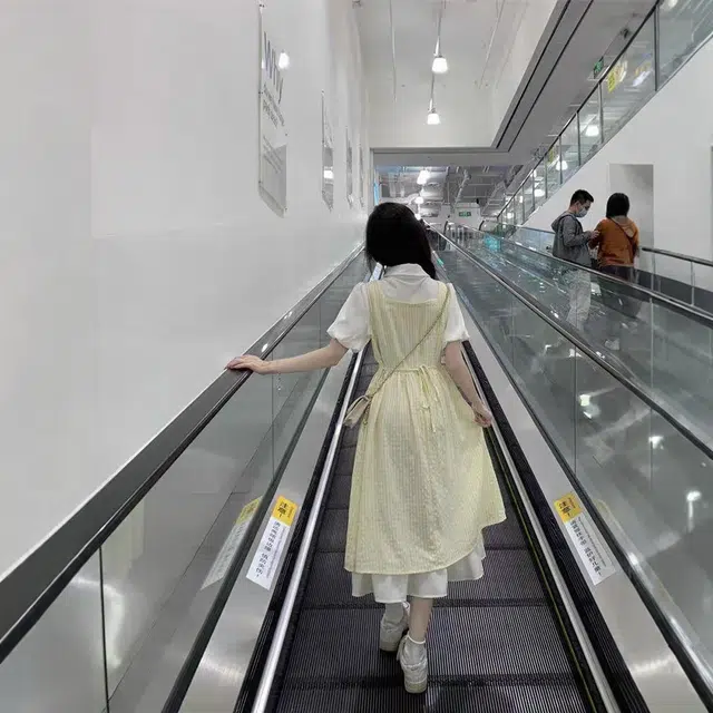 珠蒂美 学院风甜美蝴蝶结假两件收腰显瘦拼接气质百搭短袖连衣裙 女款