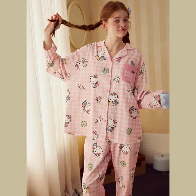 GUKOO x Hello Kitty