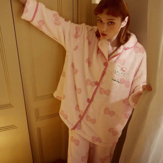 GUKOO x HelloKitty
