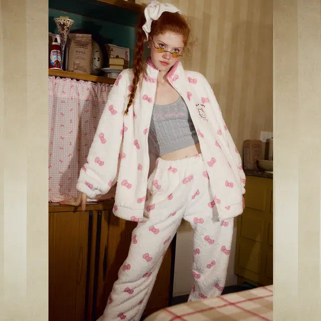 GUKOO x Hellokitty