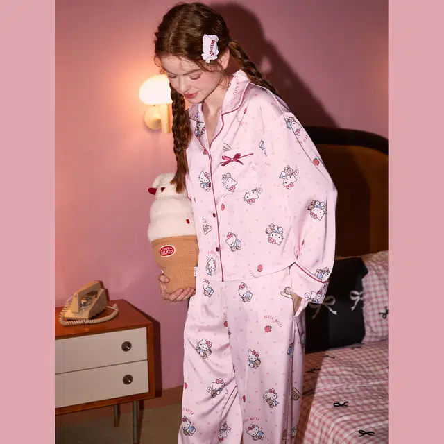GUKOO x Hello Kitty