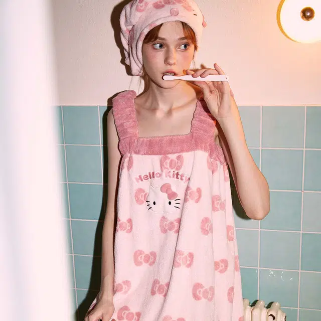 GUKOO x Hello Kitty