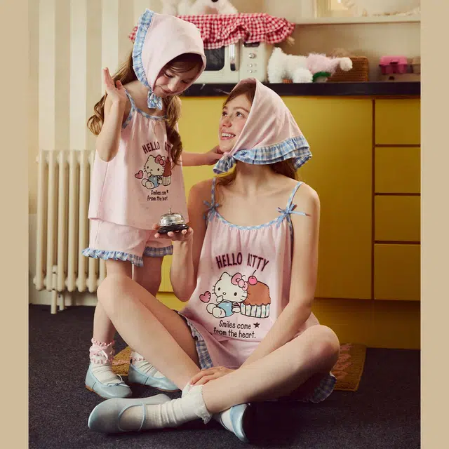 GUKOO x Hello Kitty