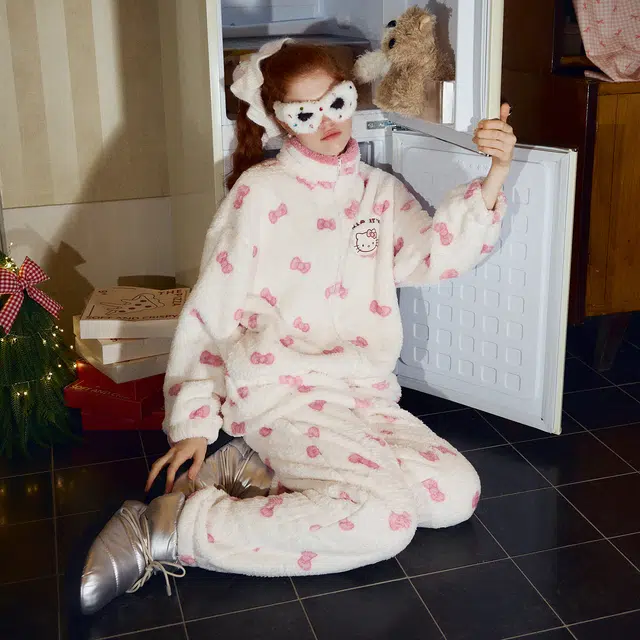 GUKOO x Hellokitty