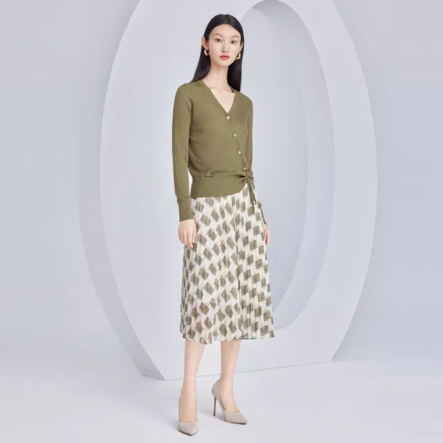 玖姿安娜蔻 百褶半身裙新款雪纺休闲长裙 女款