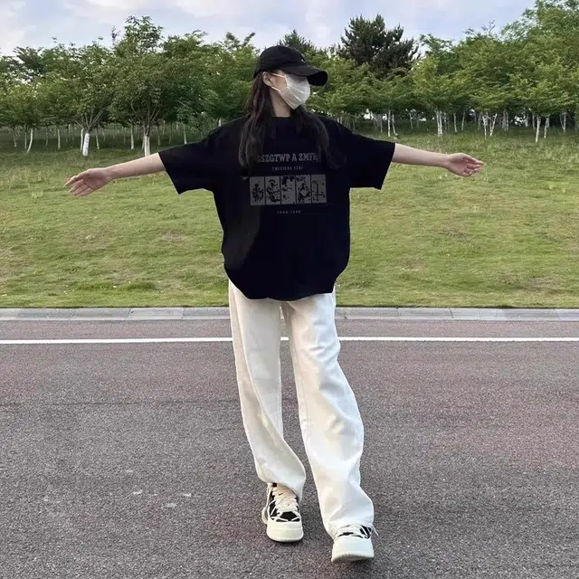 CHANGE SHE 2025chic T