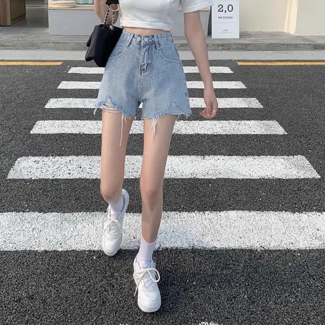 CHANGE SHE a