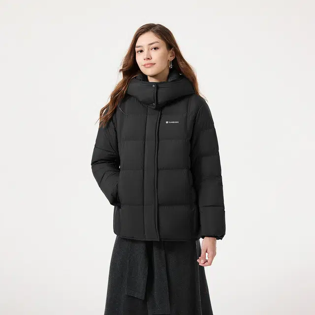 坦博尔 轻薄款面包舒适保暖纯色常规长袖通勤羽绒服 女款