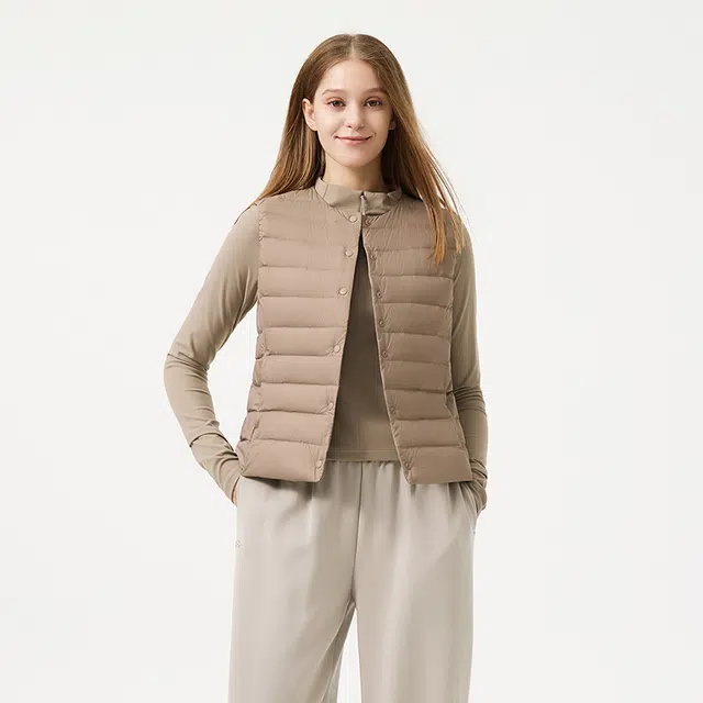 坦博尔 轻薄保暖修身纯色圆领百搭马甲羽绒服 女款