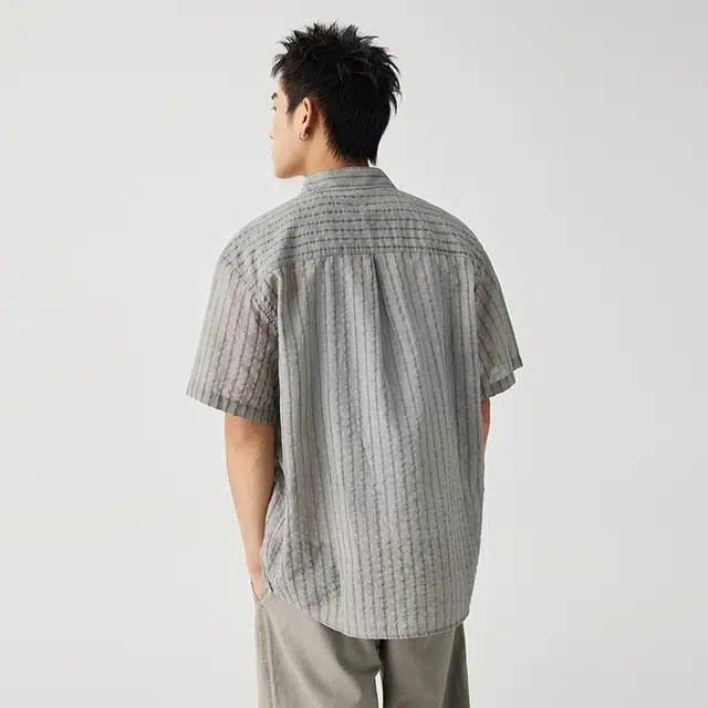 潮人榜 夏季轻薄条纹上衣男士宽松文艺风通勤穿搭褶皱透气短袖衬衫 男女同款