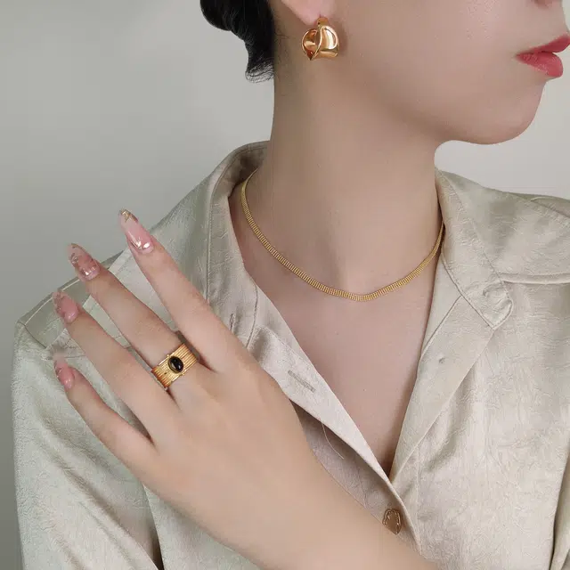 C 925