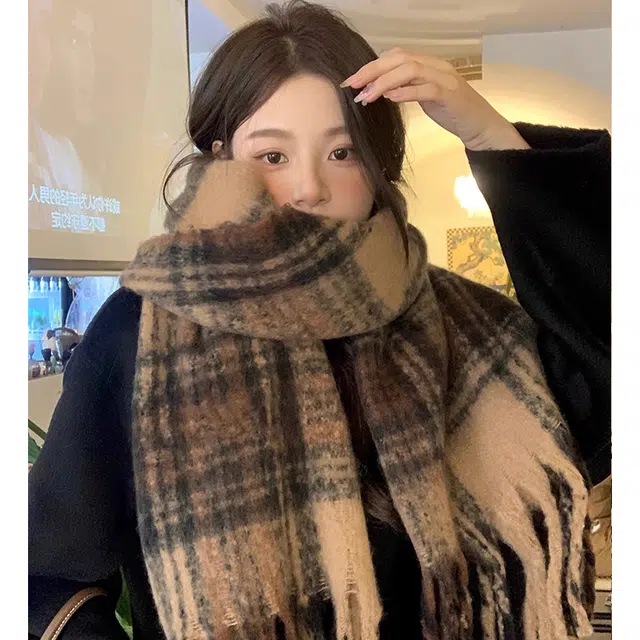 MITHAOL KUSC ins