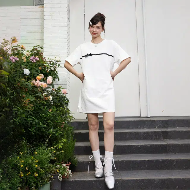 佐贝卡 纯色宽松蝴蝶结短袖连衣裙 女款