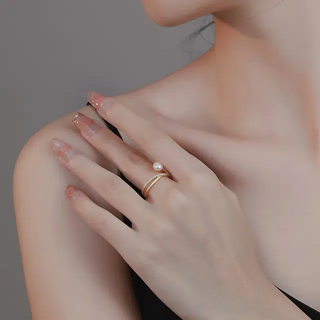 S925