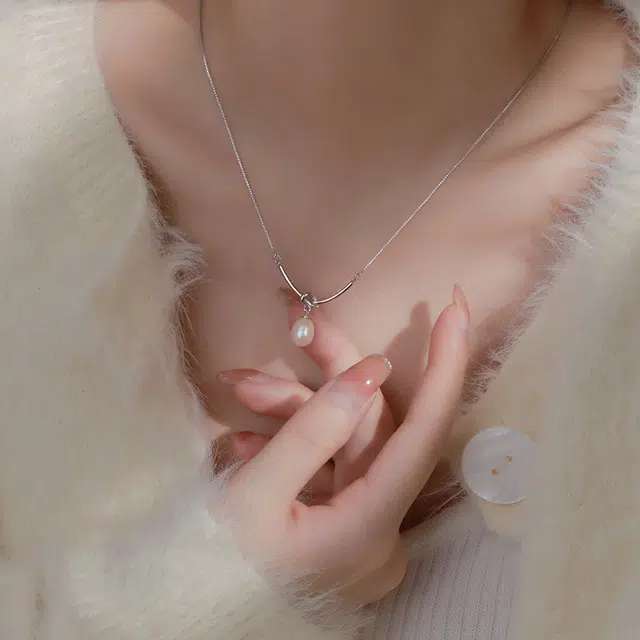 S925