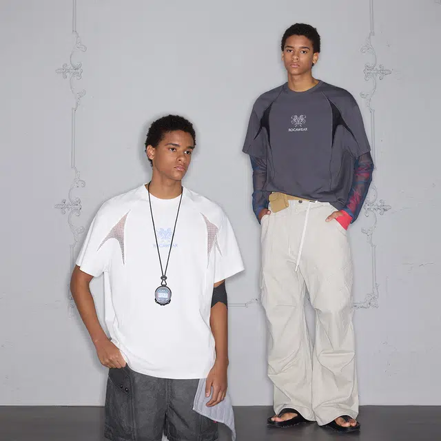 ROCAWEAR T