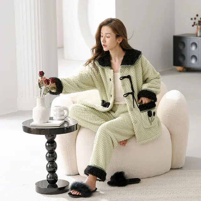 可人儿 珊瑚绒新中式睡衣睡裤 加绒加厚保暖 甜美郁金香简约可外穿家居套装 秋冬季女款嫩绿色