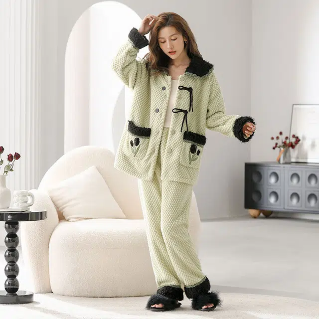 可人儿 珊瑚绒新中式睡衣睡裤 加绒加厚保暖 甜美郁金香简约可外穿家居套装 秋冬季女款嫩绿色