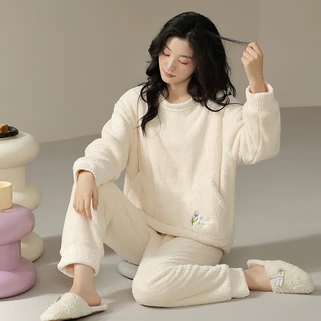 可人儿 郁金香系列 珊瑚绒睡衣睡裤 加绒加厚 甜美简约可外穿 家居套装 冬季 女款米白色