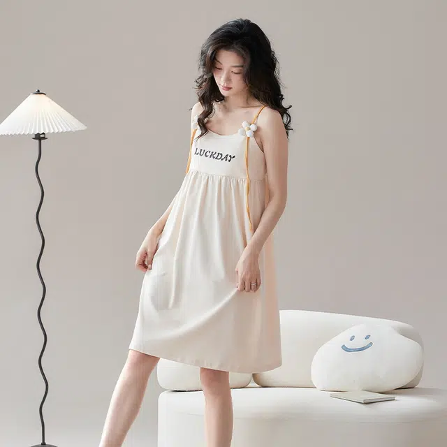 可人儿 小雏菊字母套头甜美温柔纯棉吊带睡裙 女款 杏色