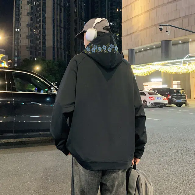 s.k. manor hill logo