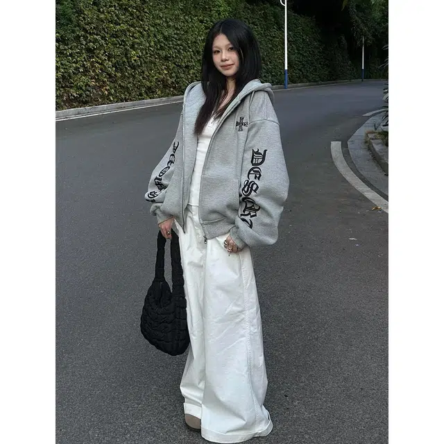 LIN MYKING chicoversize