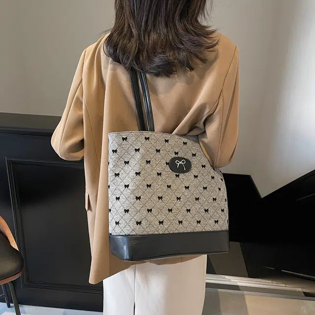 ResNonverba PU Tote