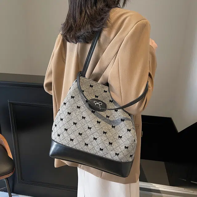 ResNonverba PU Tote